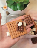 S'MORES TINS WAX MELTS - (3 Whole Graham Crackers, 10 Chocolate Bars, 10 Mini Marshmallows) - Coconut Smores/Chocolate/Roasted Marshmallows Scent Parasoy wax melts; Eco-Concious; Handcrafted; Superior Fragrance